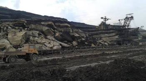 Στα ορυχεία της ΔΕΗ παραμονεύουν παντού παγίδες θανάτου για τους εργαζόμενους