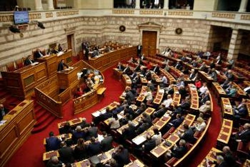 Την Τρίτη η συζήτηση και η ψηφοφορία στην Ολομέλεια της Βουλής του νέου αντιλαϊκού πολυνομοσχεδίου