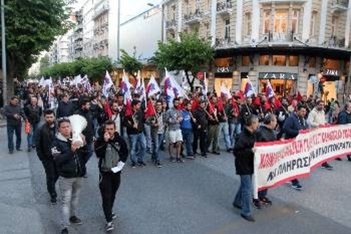 Στιγμιότυπα από το συλλαλητήριο στη Θεσσαλονίκη