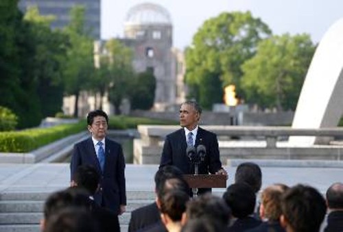 Ο Ομπάμα στην προκλητική του επίσκεψη στη Χιροσίμα