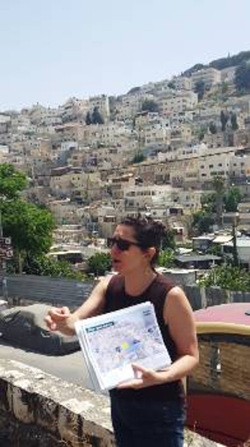 Η Μπέτι Χέρσμαν εξηγεί πώς διευρύνονται οι εβραϊκοί εποικισμοί στην Αν. Ιερουσαλήμ