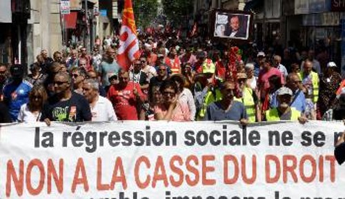 Από χτεσινή διαδήλωση στη Μασσαλία