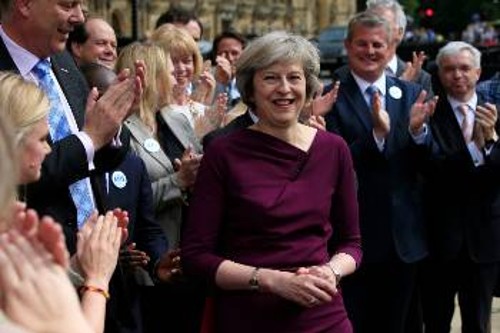 Η Τερέζα Μέι είναι η επικρατέστερη για το θώκο του πρωθυπουργού της Βρετανίας