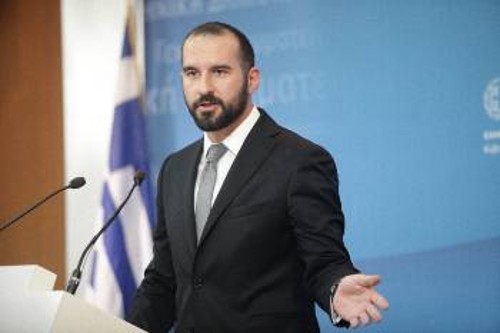 Ο κυβερνητικός εκπρόσωπος διαβεβαίωσε ξανά χτες το κεφάλαιο ότι «η ελληνική κυβέρνηση θα κάνει ό,τι είναι πολιτικά και κοινωνικά δυνατόν για να κλείσει η δεύτερη αξιολόγηση» (φωτ. αρχείου)