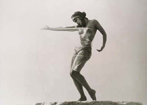 «Η χορεύτρια Nikolska στην Ακρόπολη». Αθήνα 1929