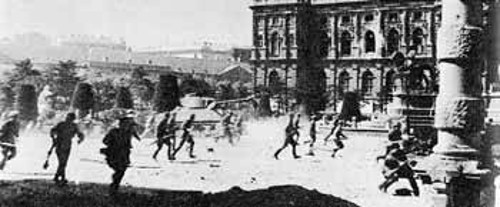 Εφοδος τμήματος του σοβιετικού στρατού κατά των Γερμανών, στο κέντρο της Βιέννης. Απρίλης 1945