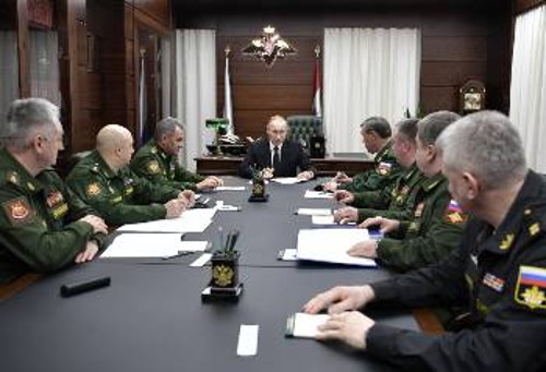 Από το χτεσινό ρωσικό Στρατιωτικό Συμβούλιο υπό τον Βλ. Πούτιν