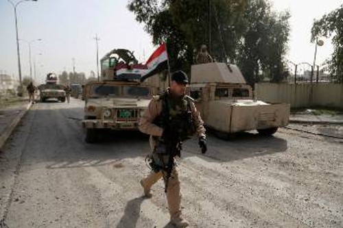Μονάδες του ιρακινού στρατού σε συνοικία της ανατολικής Μοσούλης