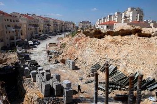 Οι ισραηλινοί εποικισμοί συνεχίζουν να καταπατούν Παλαιστινιακή γη στη Δυτική Οχθη