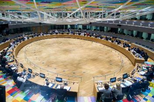 H επίτευξη μιας «μίνιμουμ» συμφωνίας επί του νέου αντιλαϊκού πακέτου θα επιδιωχτεί στο σημερινό Euroworking Group