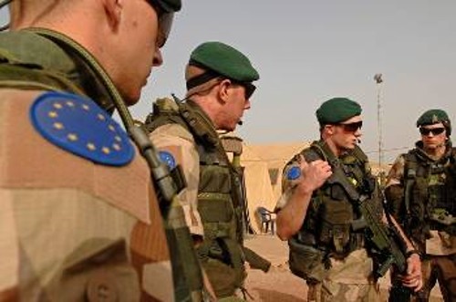 Η «ευρωπαϊκή αμυντική βιομηχανία είναι ζωτικής σημασίας για τη στρατηγική αυτονομία λήψης αποφάσεων και δράσης της Ενωσης» σε όλα τα μέτωπα των ιμπεριαλιστικών επεμβάσεων, τονίζεται στις σχετικές αποφάσεις