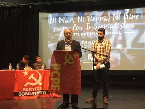 Ο Γ. Μαρίνος στο βήμα της διεθνιστικής εκδήλωσης στην Ισπανία