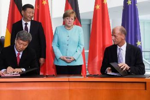 Από τις πρόσφατες σινογερμανικές συμφωνίες που κλείστηκαν κατά την πρόσφατη επίσκεψη του Κινέζου Προέδρου στη Γερμανία στις αρχές Ιούλη