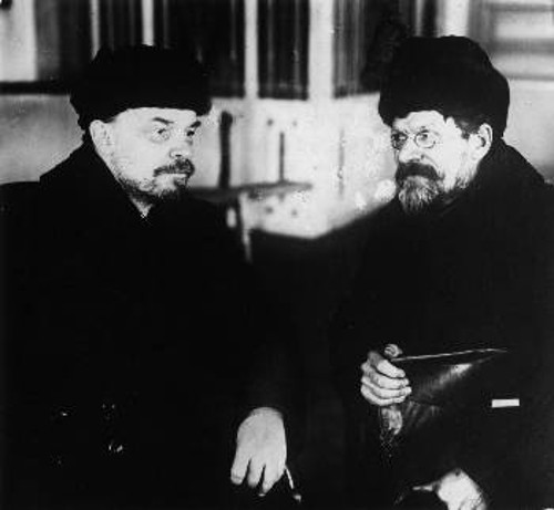 Ο Λένιν με τον Καλίνιν, το 1920, στο κτίριο των Συνδικάτων της Μόσχας