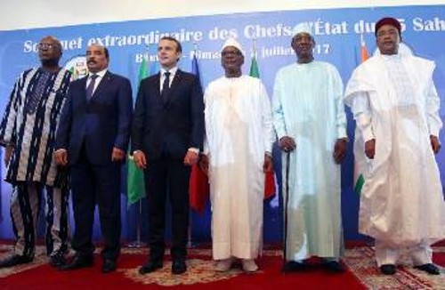 Ο Γάλλος Πρόεδρος, Εμανουέλ Μακρόν, έσπευσε τον περασμένο Ιούλη να δώσει το «παρών» στη Σύνοδο Κορυφής των χωρών που θα απαρτίσουν την αποστολή «G5 Sahel»