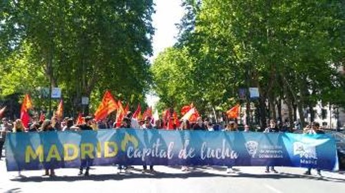 Το μπλοκ του ΚΚ Λαών της Ισπανίας στη φετινή Εργατική Πρωτομαγιά στη Μαδρίτη