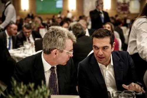 Ο ρόλος των ΗΠΑ, του ΝΑΤΟ και της ΕΕ στις διευθετήσεις όπου πρωταγωνιστεί η Ελλάδα στα Βαλκάνια, «βγάζει μάτι»