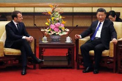 Από τη χτεσινή συνάντηση του Γάλλου Προέδρου Εμ. Μακρόν με τον Κινέζο ομόλογό του, Σι Τζινπίνγκ, στο Πεκίνο