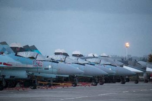 Η ρωσική αεροπορική βάση στη Χμεϊμίμ της Συρίας γίνεται συχνά στόχος επιθέσεων