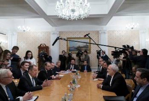 Από τη συνάντηση, την Τετάρτη στη Μόσχα, των υπουργών Ρωσίας και Ιράν, Σ. Λαβρόφ και Τζ. Ζαρίφ