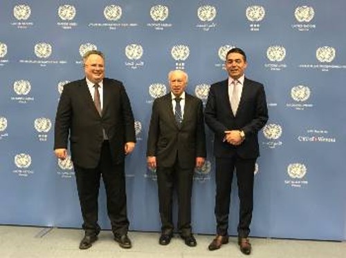 Από τη συνάντηση των ΥΠΕΞ Ελλάδας - ΠΓΔΜ με τον ειδικό απεσταλμένο του ΟΗΕ στην αρχή της βδομάδας