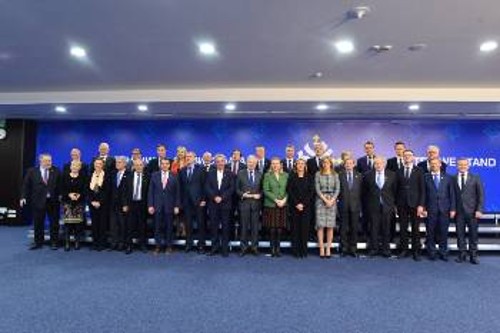 Κοινή η εκτίμηση ότι η «ευρωατλαντική ολοκλήρωση» των Δ. Βαλκανίων αποτελεί προτεραιότητα της ιμπεριαλιστικής Ενωσης στη χτεσινή Σύνοδο