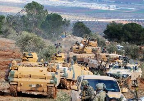 Ο τουρκικός στρατός συνεχίζει το σφυροκόπημα του Αφρίν