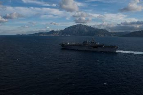 Το «Iwo Jima» στη Μεσόγειο αφορά την αναμέτρηση των ΗΠΑ καταρχήν με τη Ρωσία, αναμέτρηση που βυθίζει τη «γειτονιά» σε επικίνδυνους ανταγωνισμούς