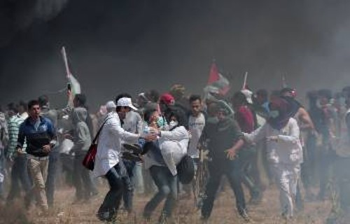 Εντείνονται οι κινητοποιήσεις στη Λωρίδα της Γάζας, παρά τη χρήση φονικών πυρών από τις κατοχικές δυνάμεις