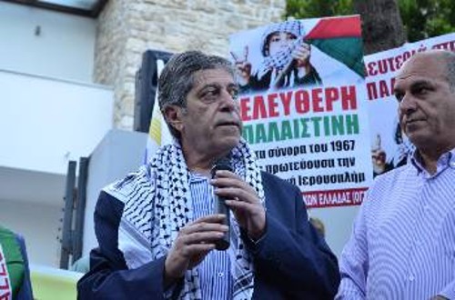 Ο Παλαιστίνιος πρέσβης χαιρετίζει τη συγκέντρωση
