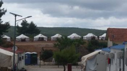 Το κέντρο «φιλοξενίας» προσφύγων στη Μαλακάσα