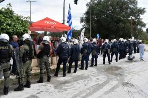 Σε πολιορκημένη περιοχή έχει μετατρέψει η κυβέρνηση τη Λευκίμμη στην Κέρκυρα