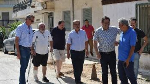 Από την επίσκεψη του δημάρχου Πάτρας, Κ. Πελετίδη, σε έργα ανάπλασης σε λαϊκές συνοικίες