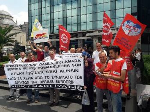 Από την κινητοποίηση αλληλεγγύης της Ομοσπονδίας Nakliyat-Is στην Κωνσταντινούπολη