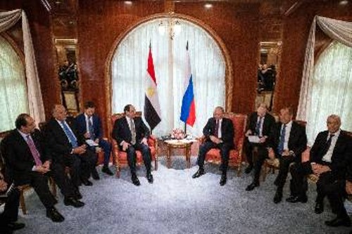 Από τη συνάντηση του Ρώσου και του Αιγύπτιου Προέδρου και αντιπροσωπειών στο Σότσι της Μαύρης Θάλασσας