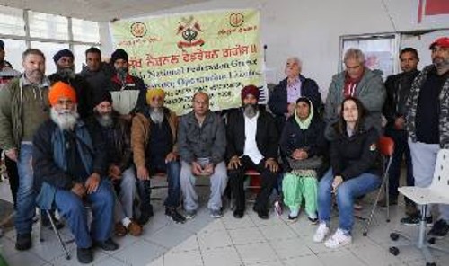 Από την επίσκεψη των Ινδών στο Στέκι Αλληλεγγύης