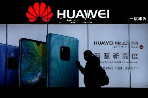 Το ανερχόμενο κινεζικό μονοπώλιο της «Huawei» έχει θορυβήσει τους ανταγωνιστές