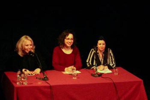 Στο πάνελ της εκδήλωσης (από αριστερά) η Σεμίνα Διγενή, η Νίκη Τσιριγώτη και η Μαρία Βουλβούλη