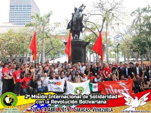 Οι αντιπροσωπείες της 2ης Διεθνούς Αποστολής Αλληλεγγύης στη Βενεζουέλα στο κέντρο του Καράκας