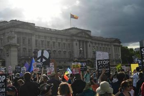 Από τη διαδήλωση κατά του Τραμπ στο Λονδίνο