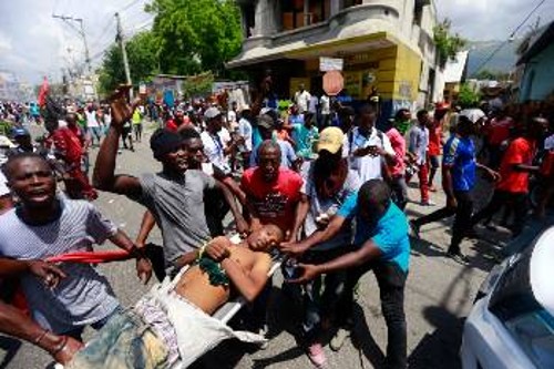 Χτυπημένος διαδηλωτής στην αντικυβερνητική διαδήλωση στην Αϊτή
