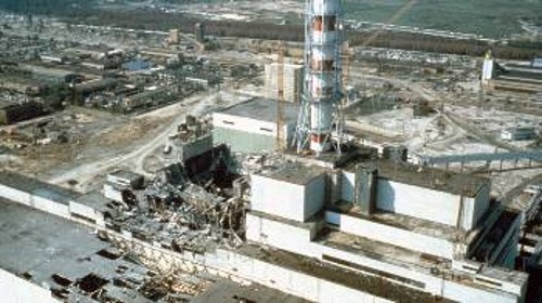 Ο χώρος του κατεστραμμένου από την έκρηξη αντιδραστήρα 4 του Τσερνόμπιλ