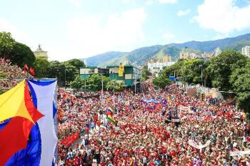 Από τη διαδήλωση στο Καράκας στις 10/8 ενάντια στον αποκλεισμό από τις ΗΠΑ