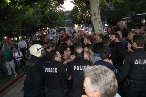 Τις δυνάμεις καταστολής παρέταξε η κυβέρνηση απέναντι στους διαδηλωτές στη Φυλή