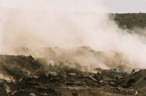 Πάνω από 3.500 παράνομες χωματερές «βομβαρδίζουν» το περιβάλλον και την υγεία των κατοίκων της χώρας