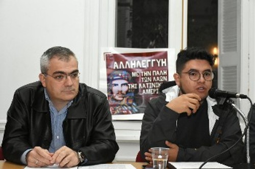 Ο Κ. Παπαδάκης και ο Ο. Κουότα στην εκδήλωση στην Αθήνα