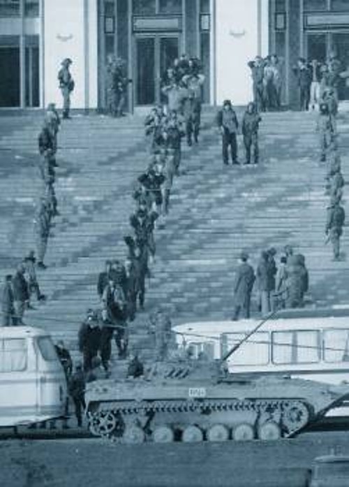 Από την επίθεση στο Κοινοβούλιο, κατά το πραξικόπημα του Γιέλτσιν, το 1993