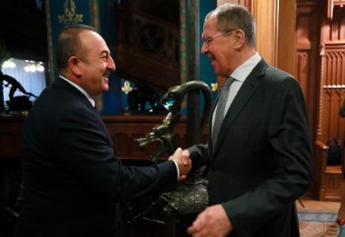 Η συνάντηση των ΥΠΕΞ Τουρκίας και Ρωσίας στη Μόσχα, μέρος του μεγάλου παζαριού που περιλαμβάνει και τη Λιβύη