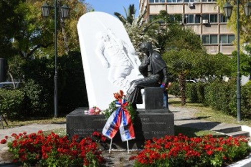 Το Μνημείο του Σοβιετικού Στρατιώτη στην Καλλιθέα