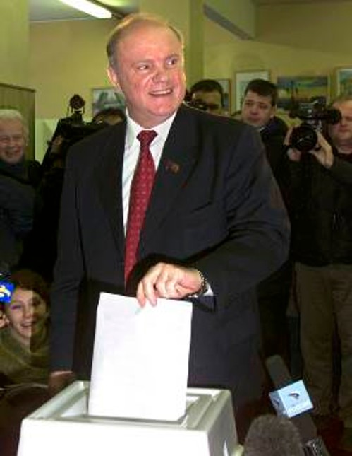 Ο Γκ. Ζιουγκάνοφ κατά τις πρόσφατες βουλευτικές εκλογές